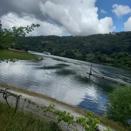 Casa Do Moinho بيت ضيافة
